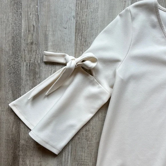 Ann Taylor White Bell Sleeve Blouse with Tie on sleeves - Picture 3 of 5